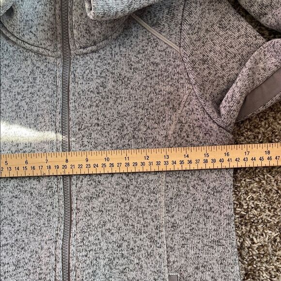 Like New! Athleta Stronger Hooded Jacket Zip-Up Gray Pockets in Size XS - Picture 10 of 14
